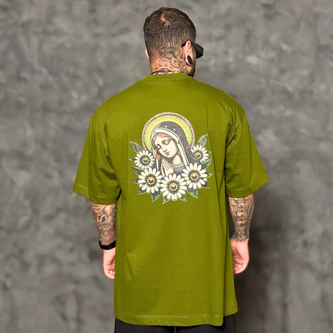Camiseta Oversized Santa Verde