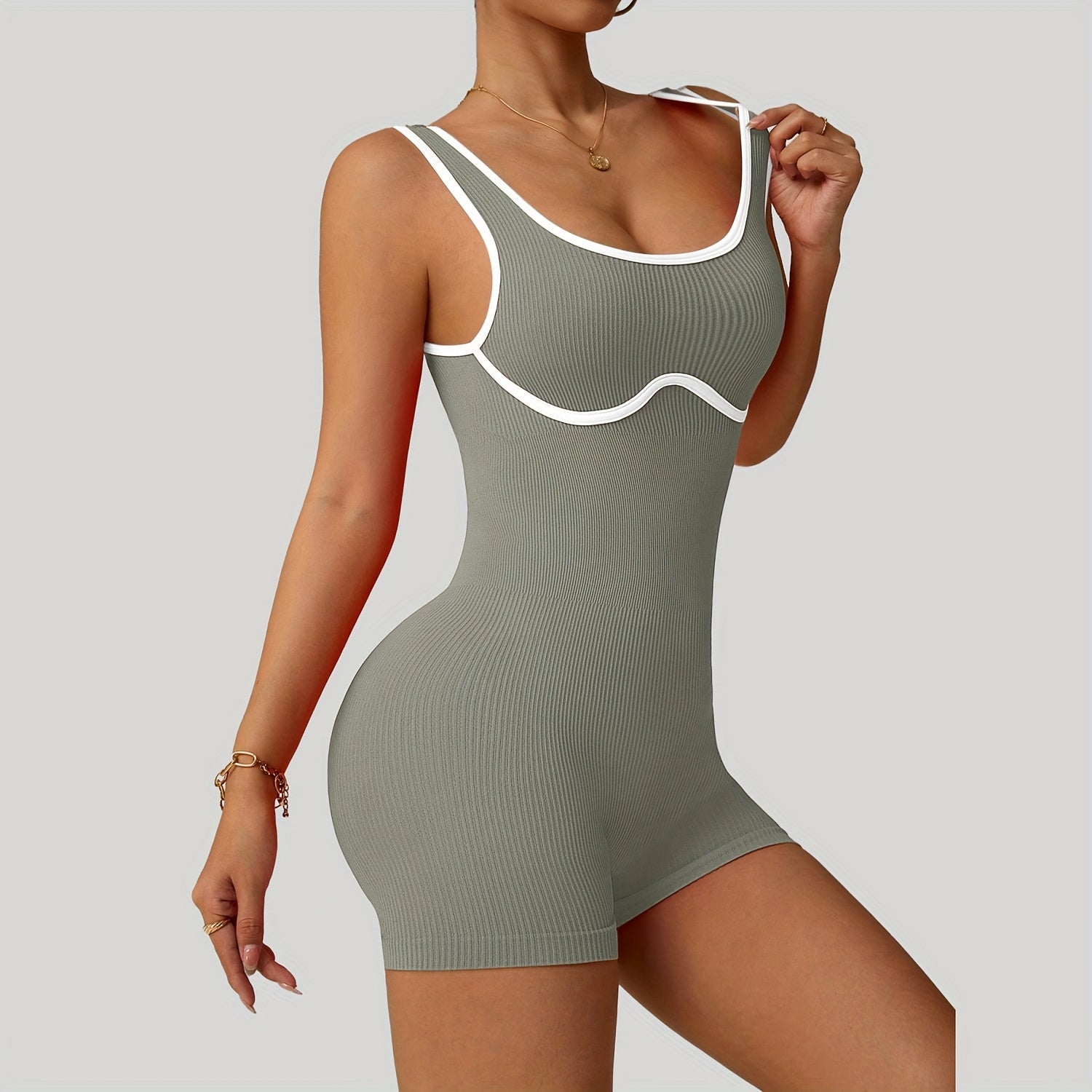 Macaquinho Esportivo Canelado Modern Sasha