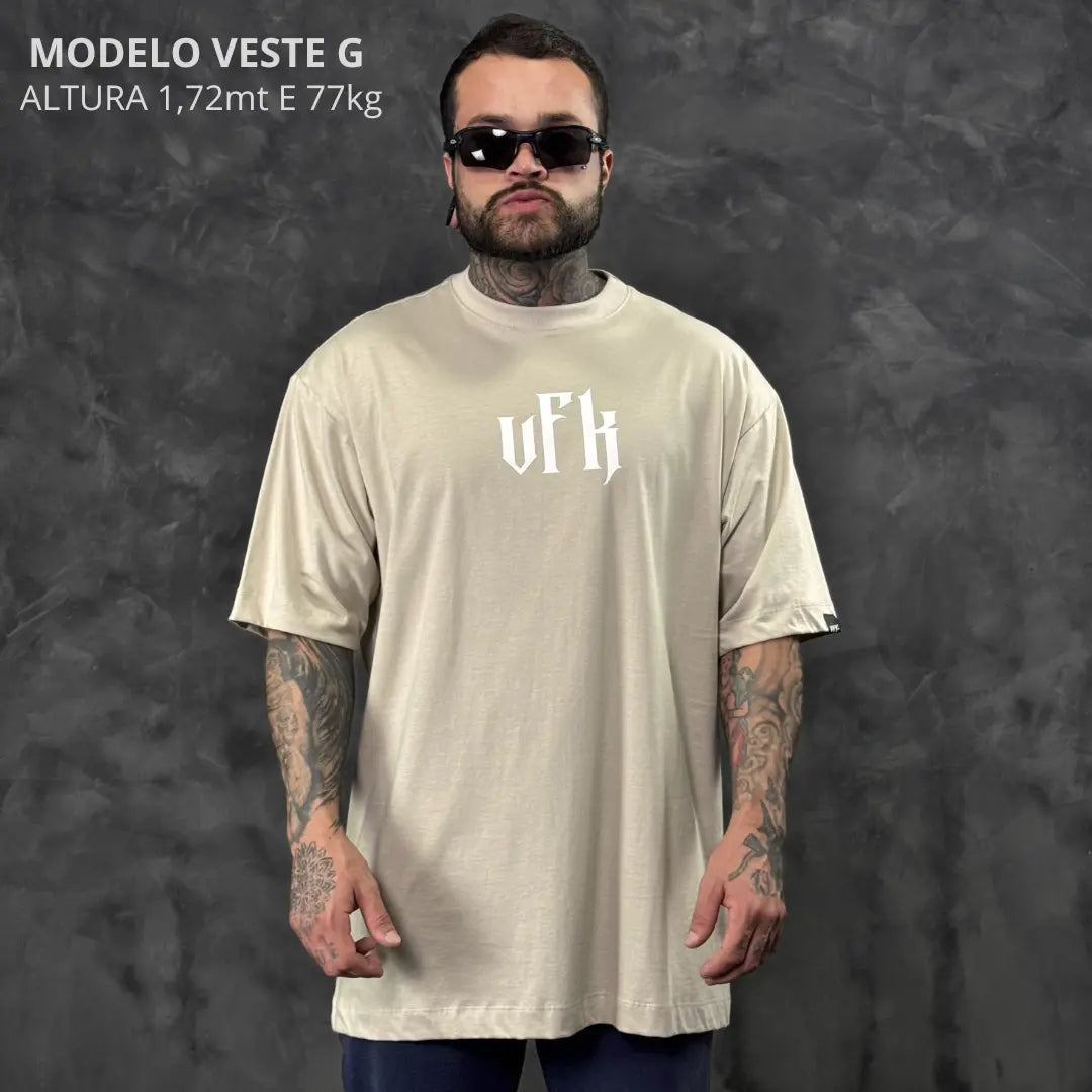 Camiseta Oversized Forjado na Fé Bege