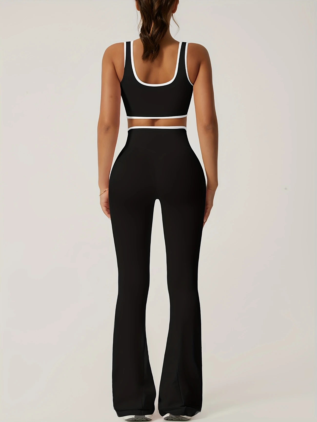 Conjunto Esportivo Top e Calça Flare Modern Maísa