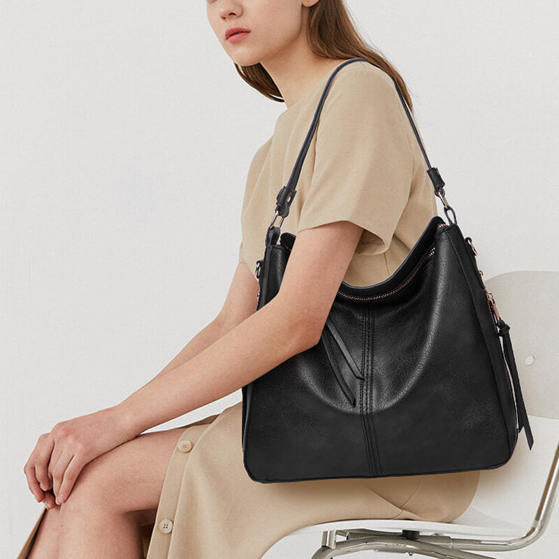 Bolsa Feminina de Couro Espaçosa Hobo