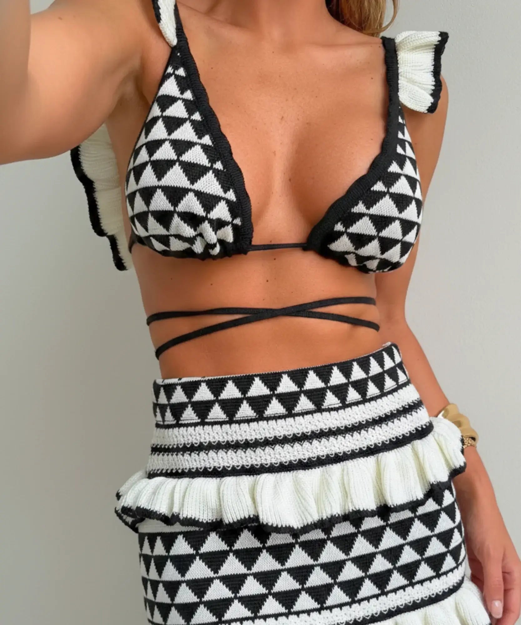 Conjunto Biquíni Crochê 2 Peças Top e Saia Longa Elegante | Celina