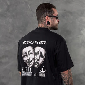 Camiseta Oversized No Caos Eu Crio Preto