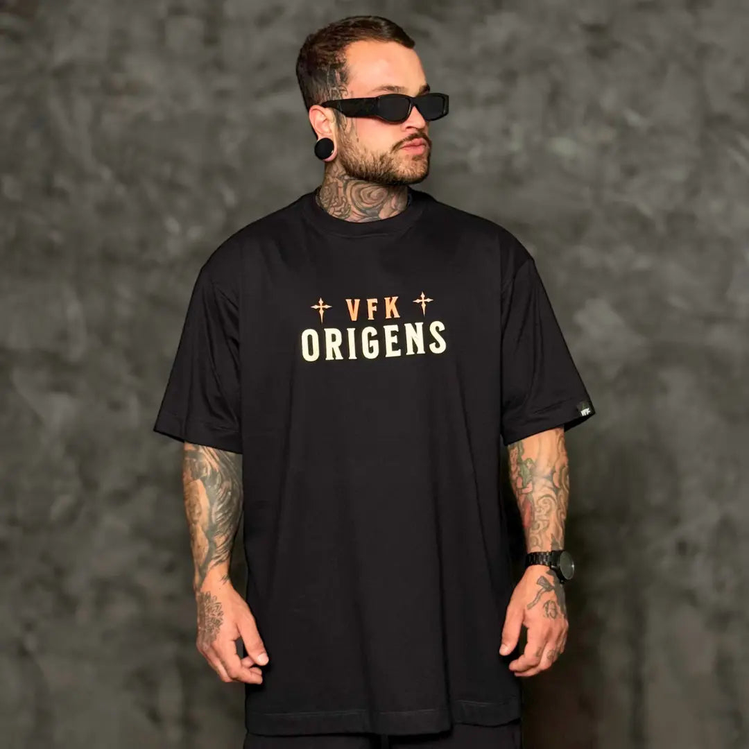 Camiseta Oversized Santa Preto