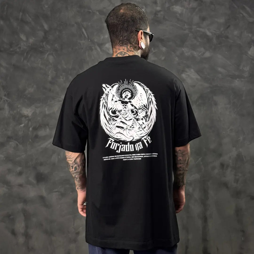 Camiseta Oversized Forjado na Fé Preto