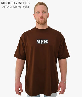 Camiseta Oversized Identidade Marrom