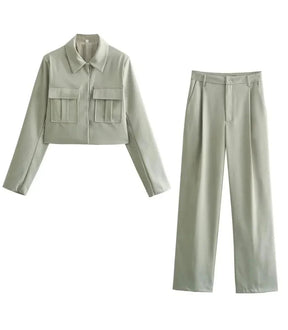 Conjunto Feminino Alfaiataria com Blazer Cropped de Linho | Livia