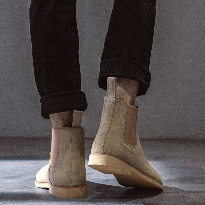 Bota Chelsea em Couro Masculina Montvani MV242