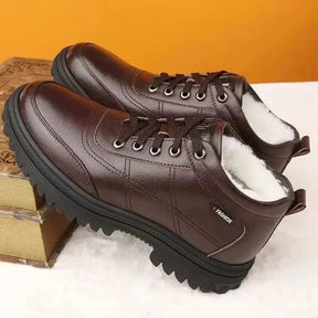Bota Masculina em Couro Acolchoada Montvani MV049