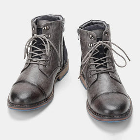 Bota Masculina em Couro Montvani MV156