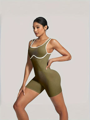 Macaquinho Esportivo Canelado Modern Sasha